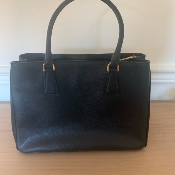 Prada Saffiano Tote Medium Black Crossbody - Picture 2 of 4